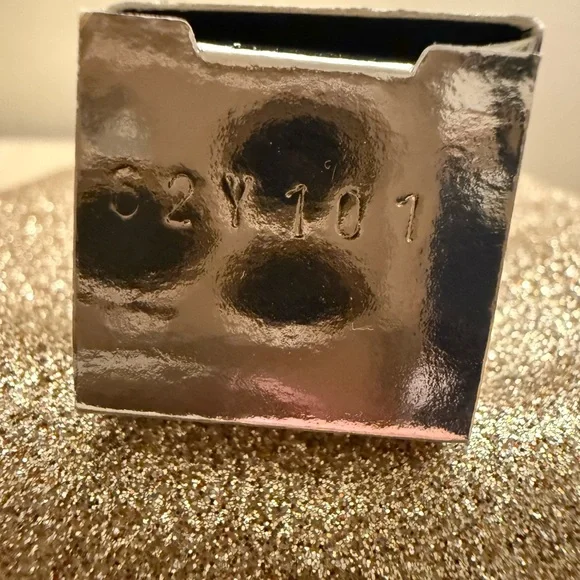 Lancôme Hypnôse Drama Mascara in Excessive Black with Gold Pouch - Picture 4 of 8